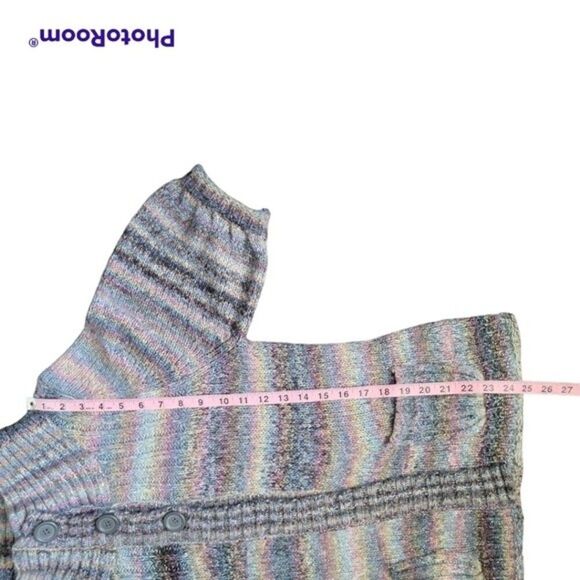 Express Rainbow Stripe 3-Button Sweater - M - Picture 10 of 12